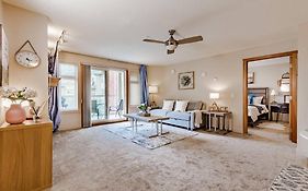 Lux 2Br/3Bd Suite/Mountain View!